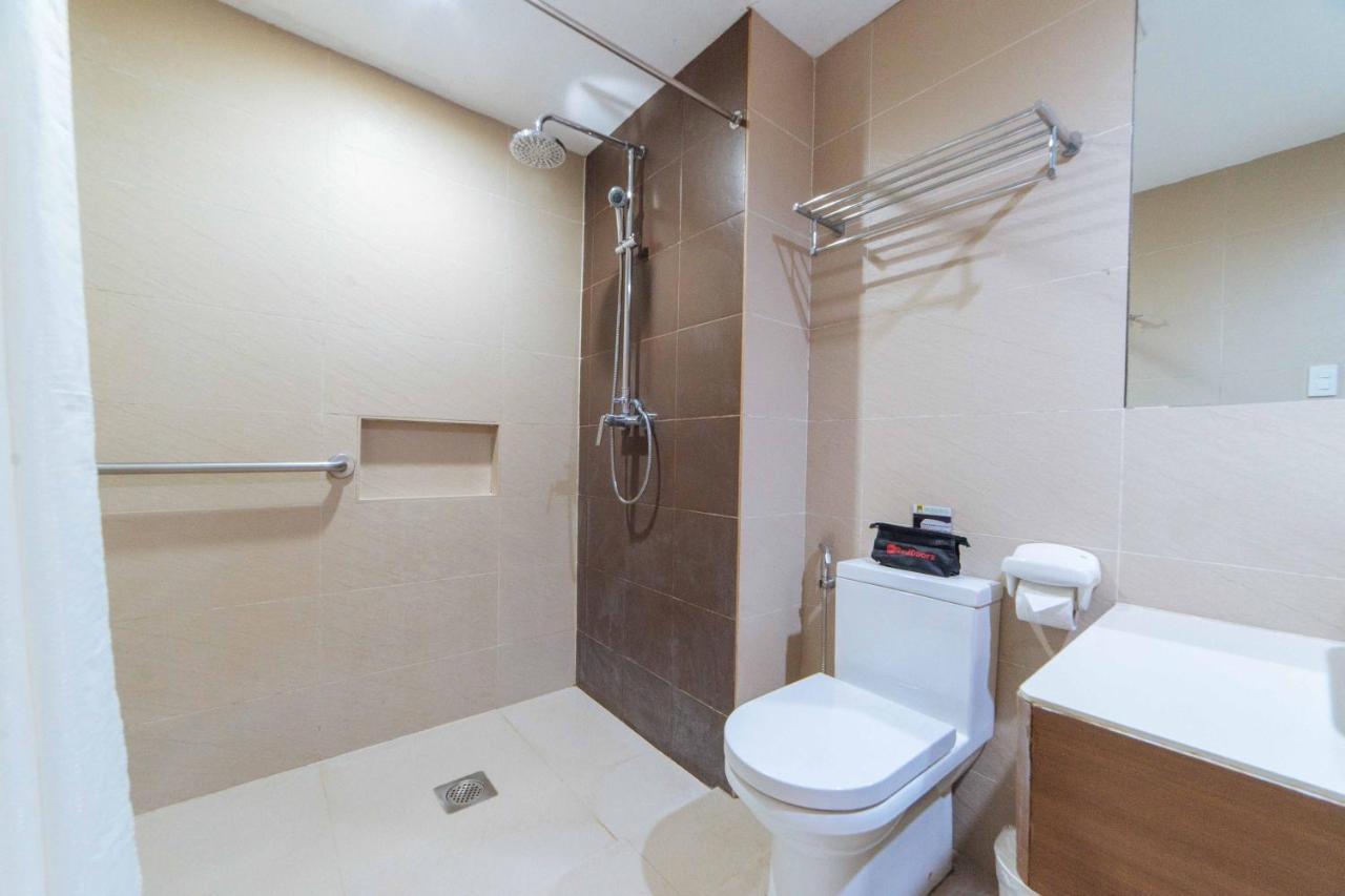 Reddoorz Premium @ The Ritz Garden Oases Hotel Davao City Cameră foto