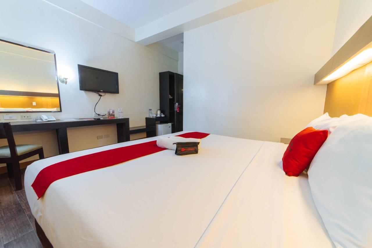 Reddoorz Premium @ The Ritz Garden Oases Hotel Davao City Exterior foto