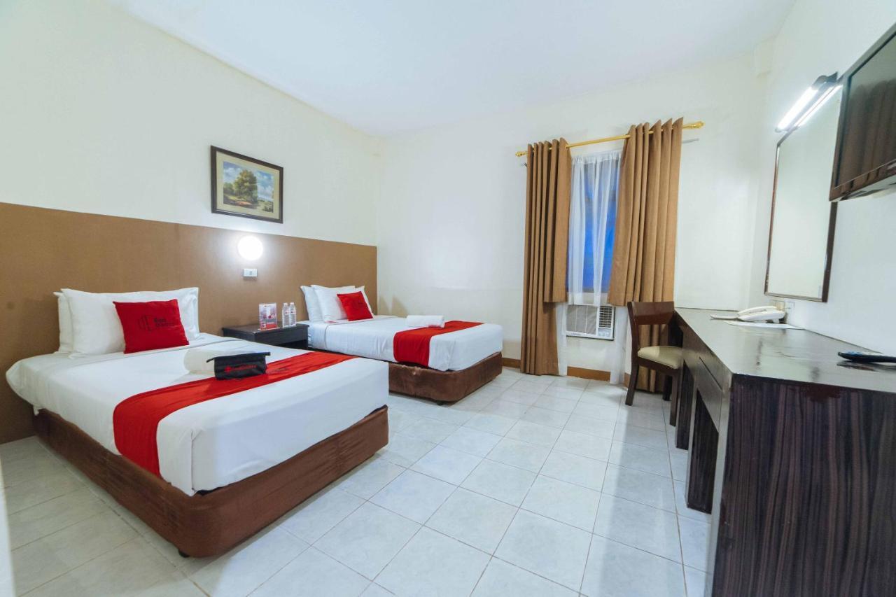 Reddoorz Premium @ The Ritz Garden Oases Hotel Davao City Exterior foto